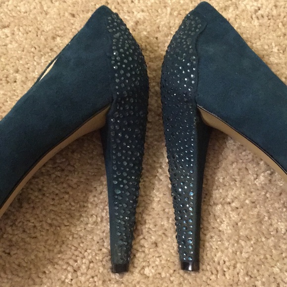 💙 Blue Suede pumps from Nine West 💙 - Picture 5 of 8